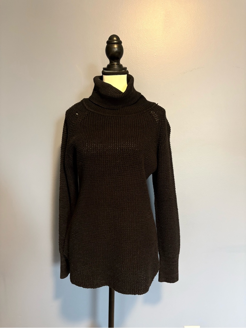 Black Turtleneck lose Knit Sweater | Size XS | Luna Blue